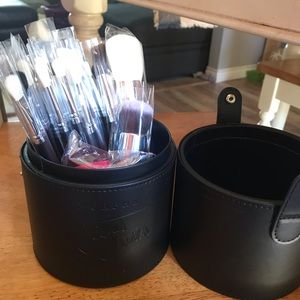 Morphe James Charles